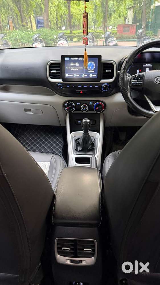 Hyundai Venue 1.2 S (o), 2022, Petrol