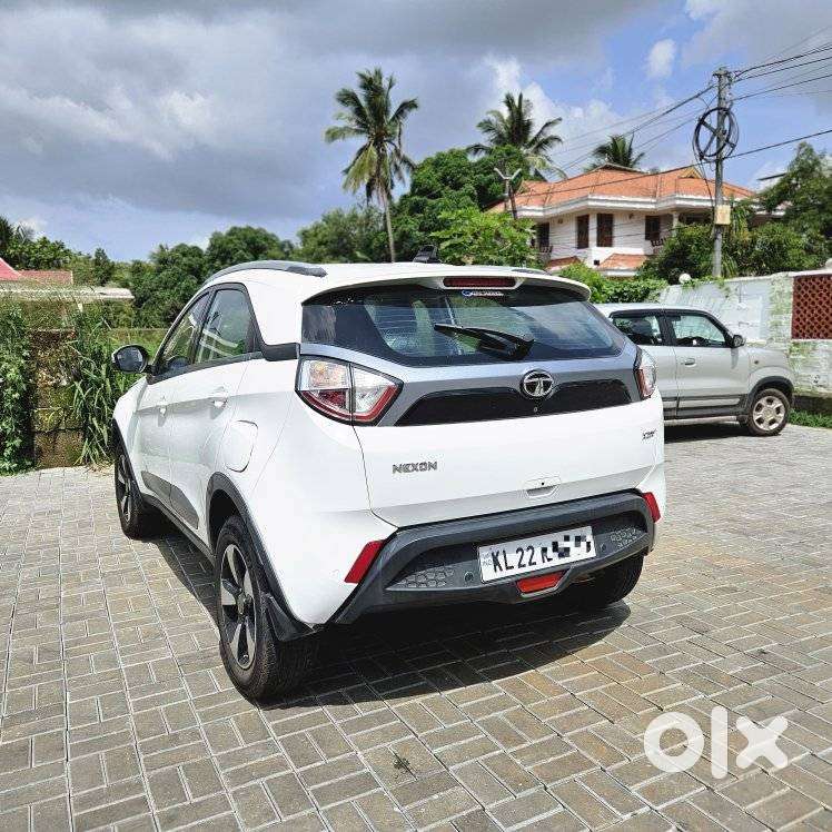Tata Nexon 1.2 Revotron Xza Plus (o) Amt, 2019, Petrol