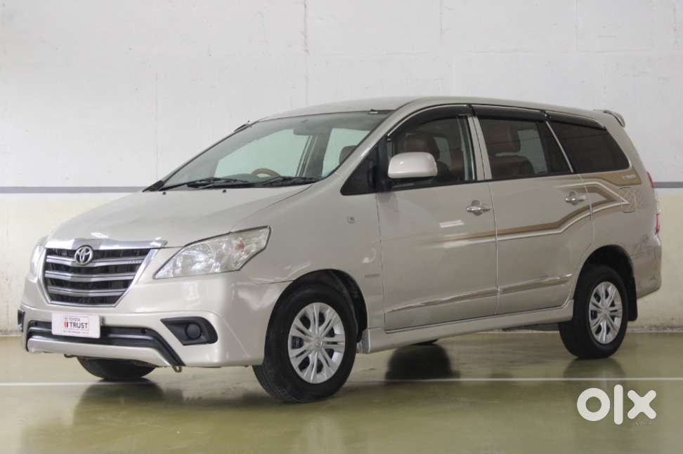 Toyota Innova 2.5 Gx 7 Str Bs-iii, 2015, Diesel