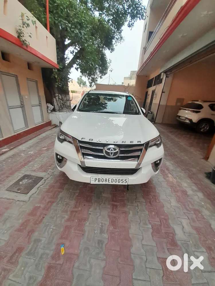 Toyota Fortuner Legender 2019