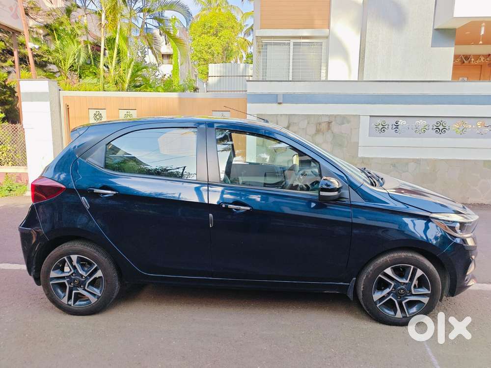Tata Tiago 1.2 Revotron Xza, 2023, Petrol