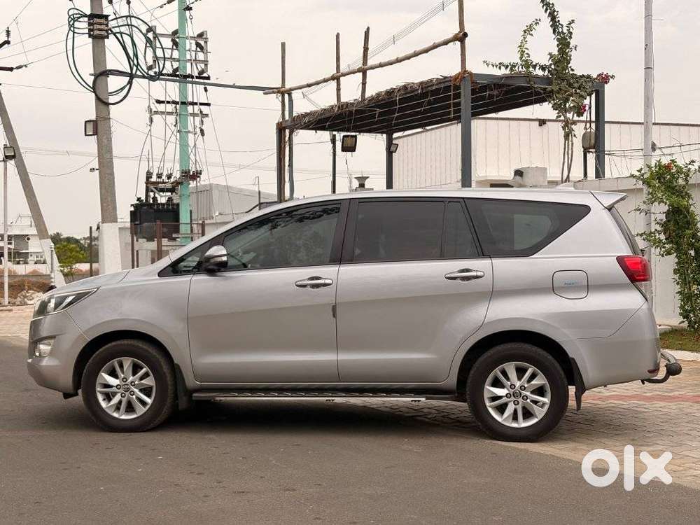 Toyota Innova Crysta 2.4 G Mt, 2017, Diesel