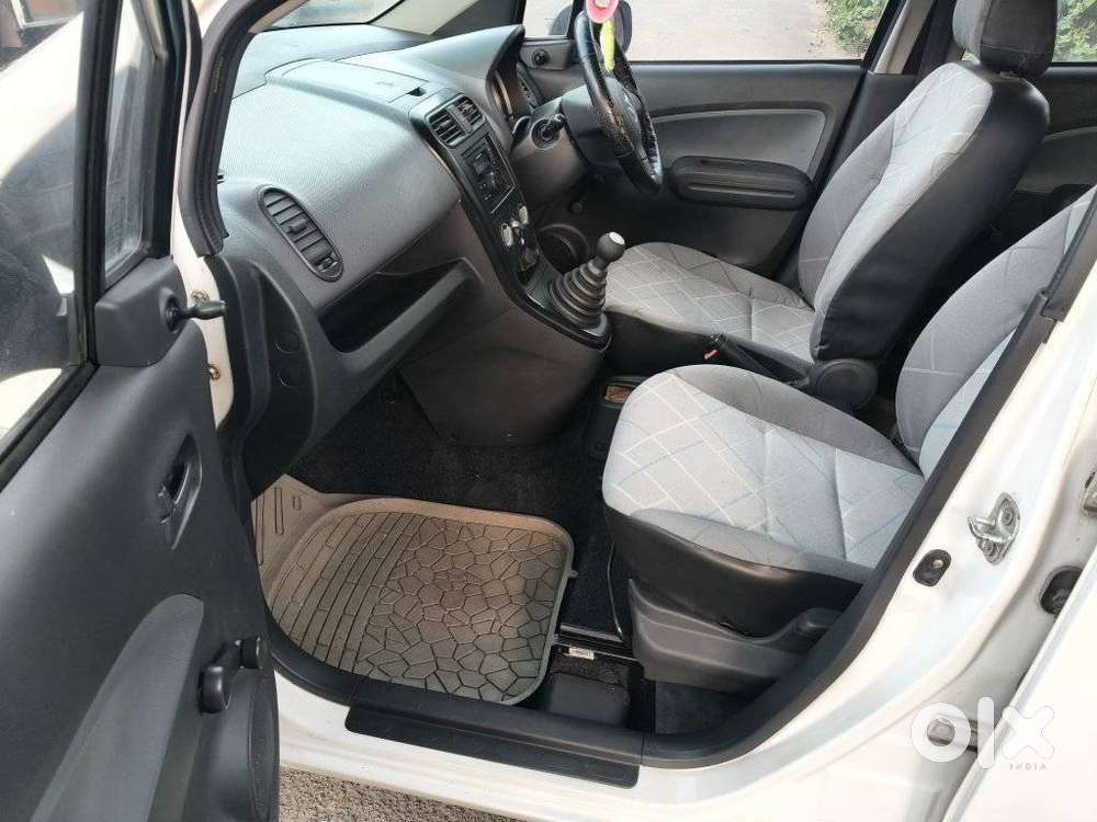 Maruti Suzuki Ritz Lxi, 2012, Petrol