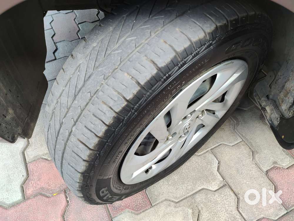 Hyundai Aura, 2022, Cng & Hybrids