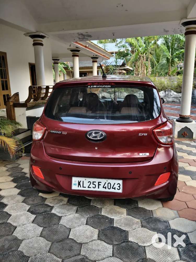 Hyundai Grand I10 2014 Petrol 44000 Km Driven Urgent Scale
