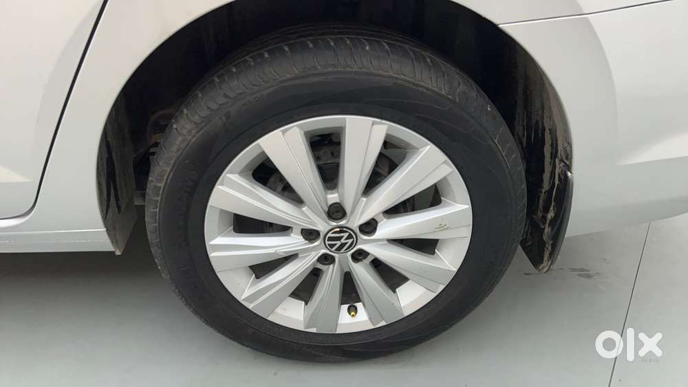 Volkswagen Virtus Highline Plus 1.0 Tsi At, 2022, Petrol