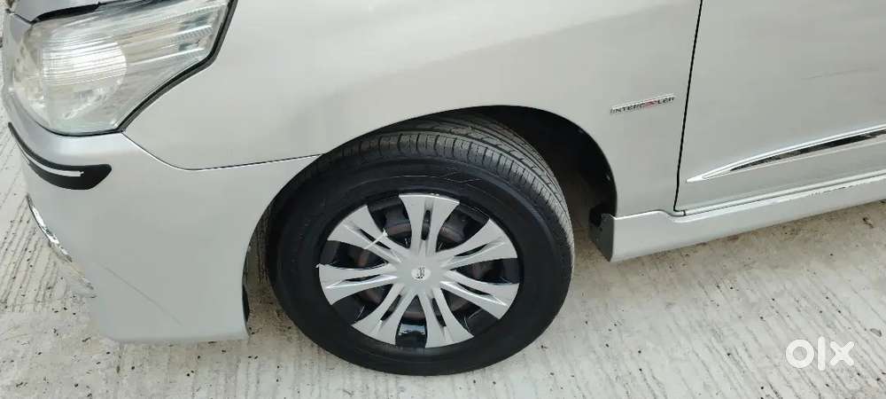 Toyota Innova Hycross 2013 Diesel Car