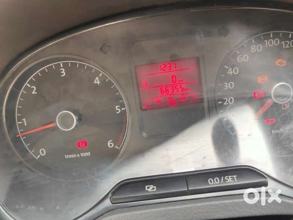 Volkswagen Vento 1.6-mt Highline