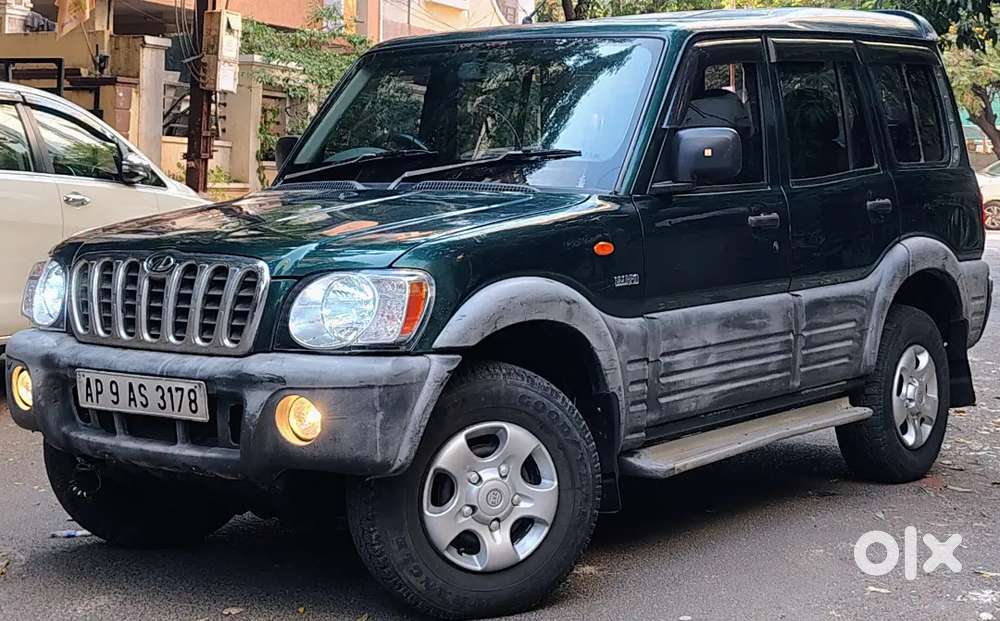Mahindra Scorpio 2003