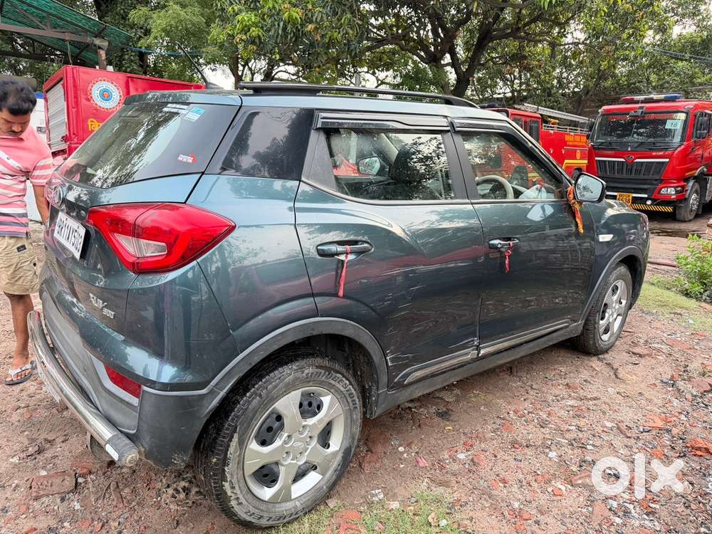 Mahindra Petrol Car 2022