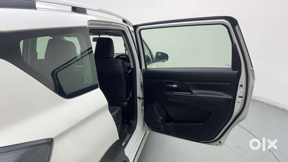 Maruti Suzuki Xl6 1.5 Alpha At, 2022, Petrol