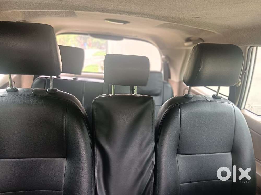 Toyota Innova 2.5 G (diesel) 7 Seater Bs Iv, 2015, Diesel