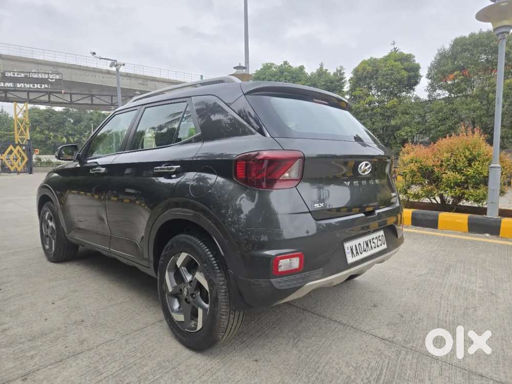Hyundai Venue 1.0 Sx (o) Turbo Dct, 2020, Petrol