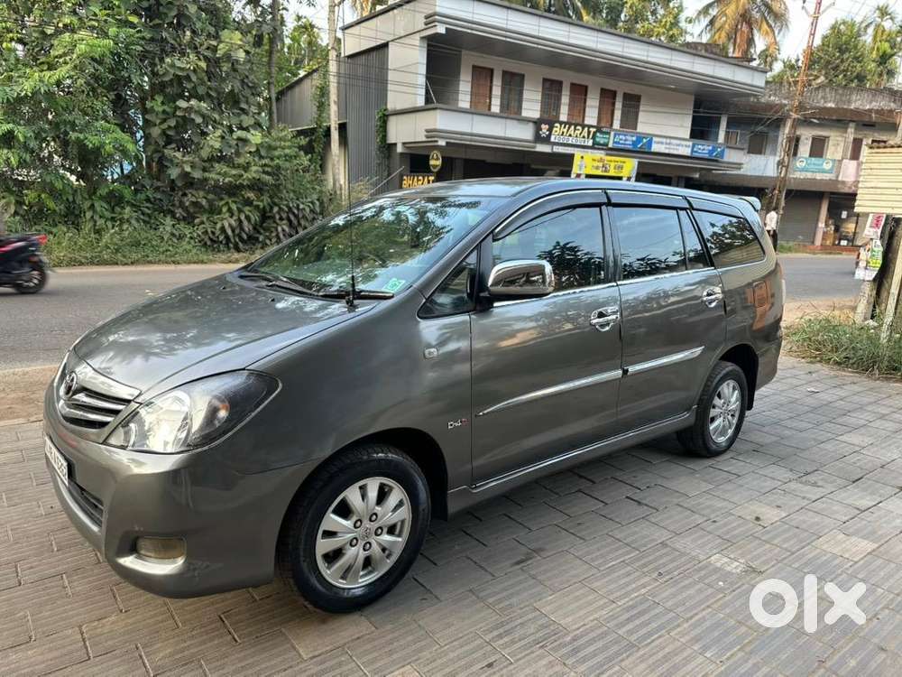 Toyota Innova 2009 Diesel Well Maintained