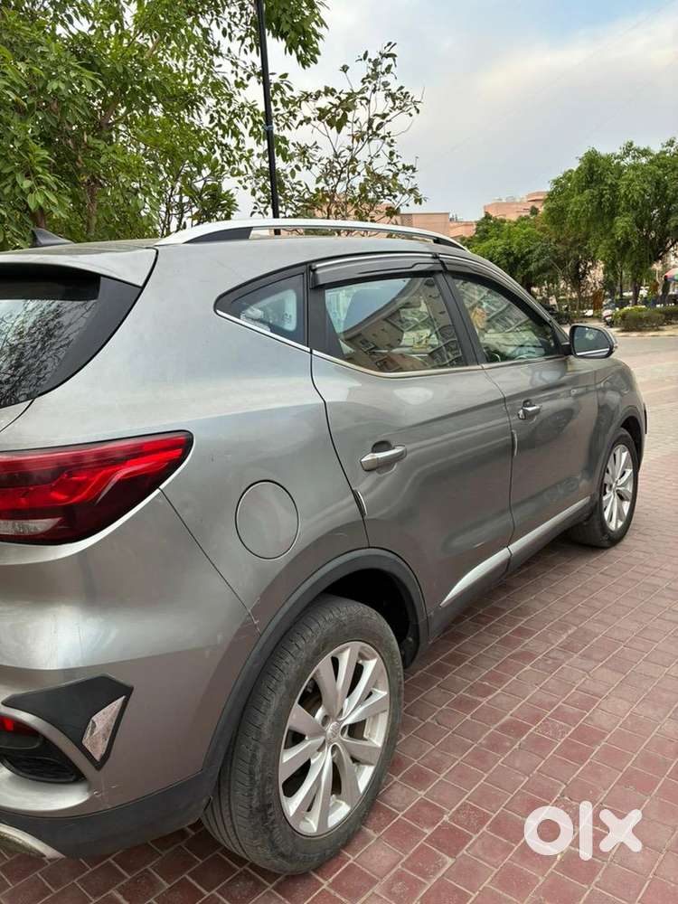 Mg Astor 2022 Petrol 21000 Km Driven