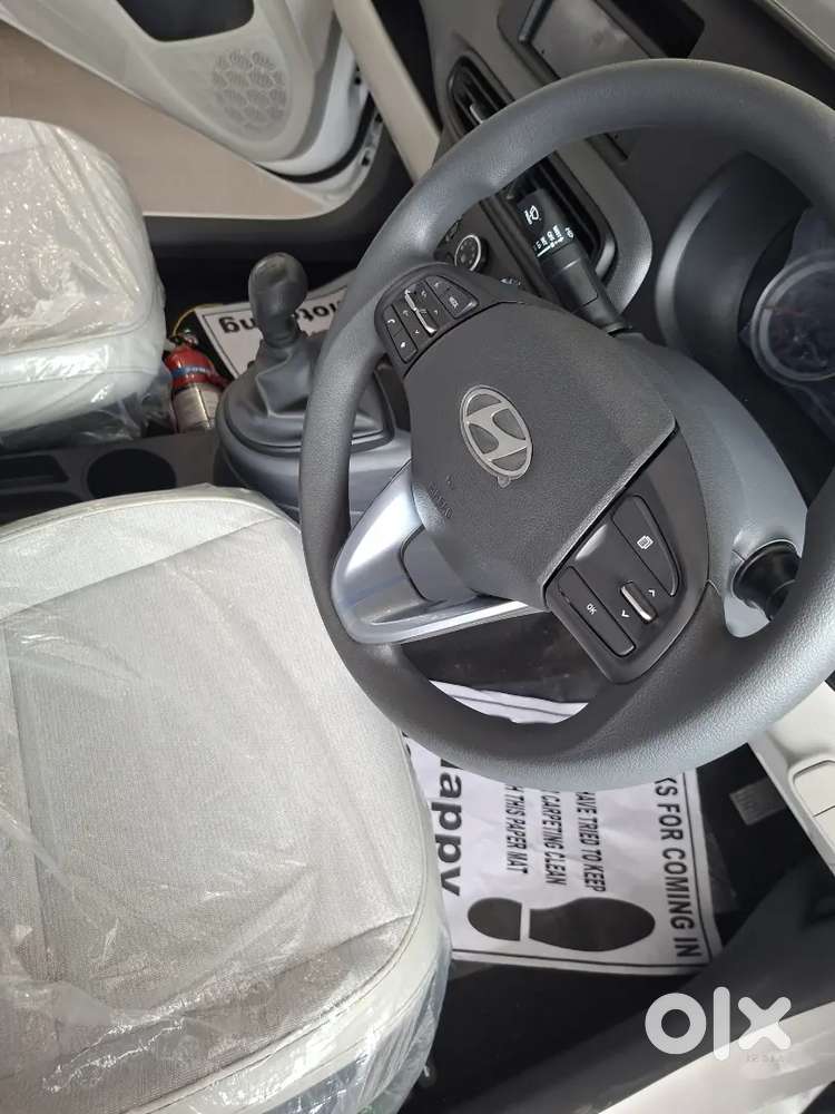 Hyundai Aura 2026 Cng & Hybrids 1500 Km Driven