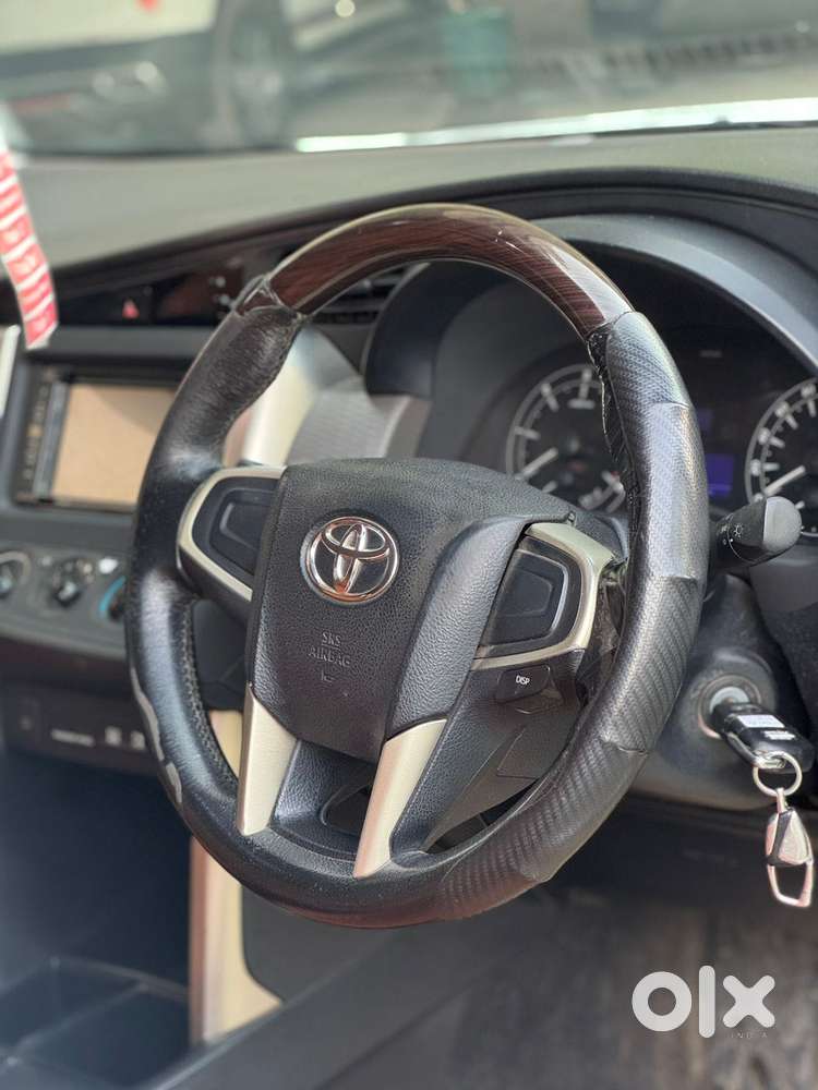 Toyota Innova Crysta 2.8 Gx At, 2017, Diesel