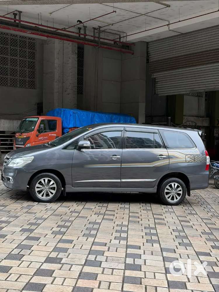 Toyota Innova Z 7 Seater Model 2015 Second Owner