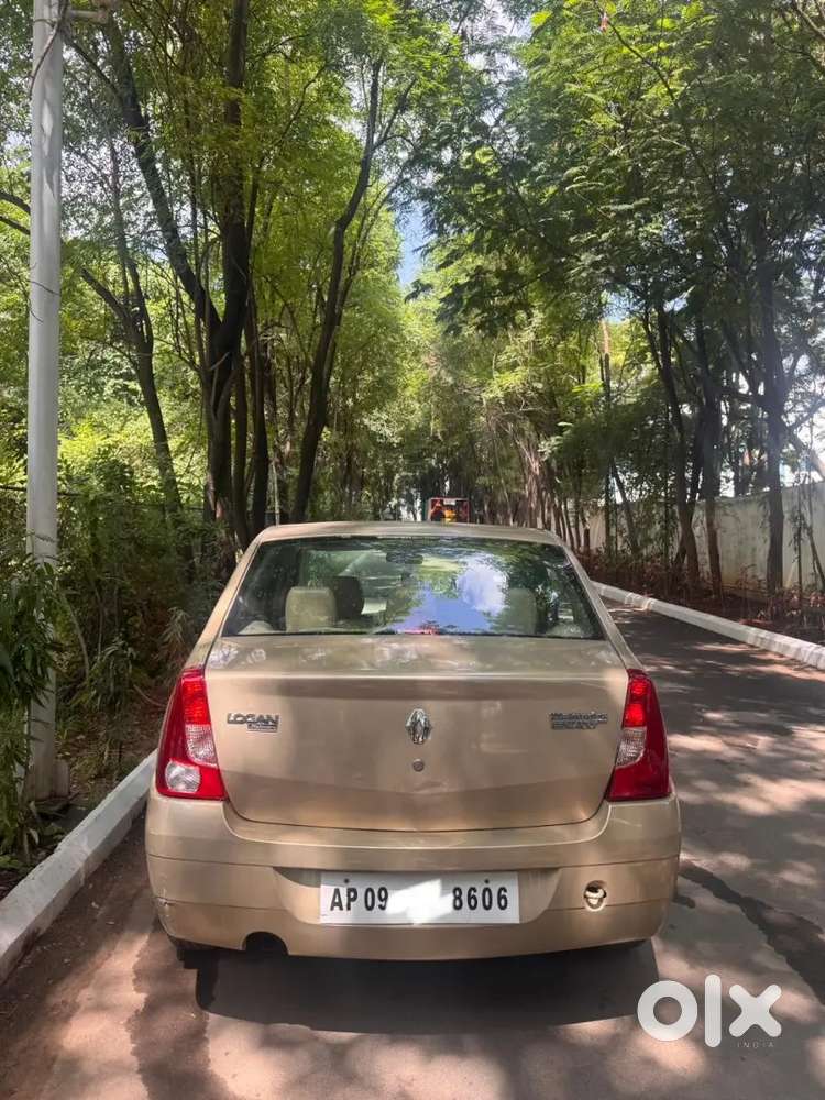 Mahindra Renault Logan 2008