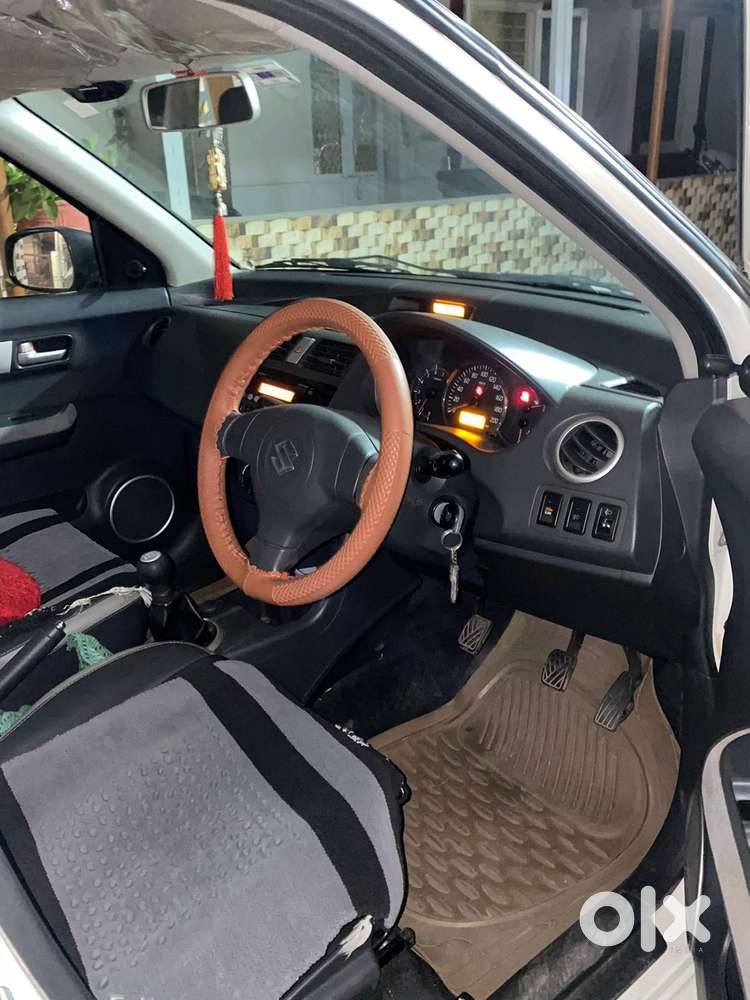 Maruti Suzuki Swift Dzire 1.2 Vxi Bsiv, 2012, Petrol