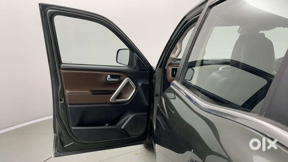 Mahindra Scorpio N Z8 L Petrol At 7 Str, 2022, Petrol