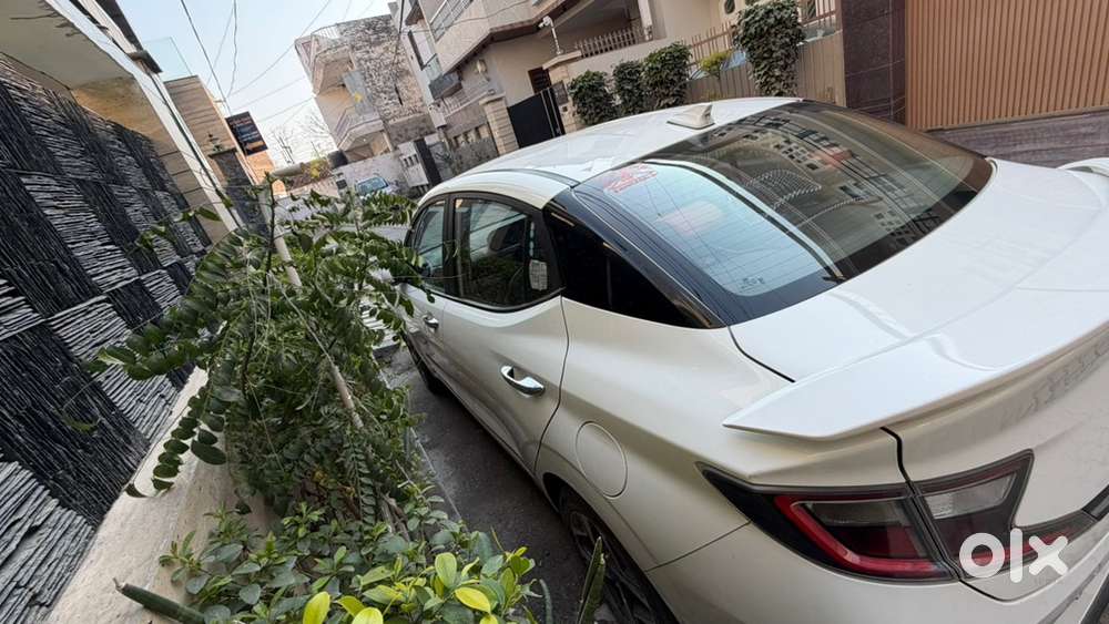 Hyundai Aura 2023 Petrol 14000 Km Driven