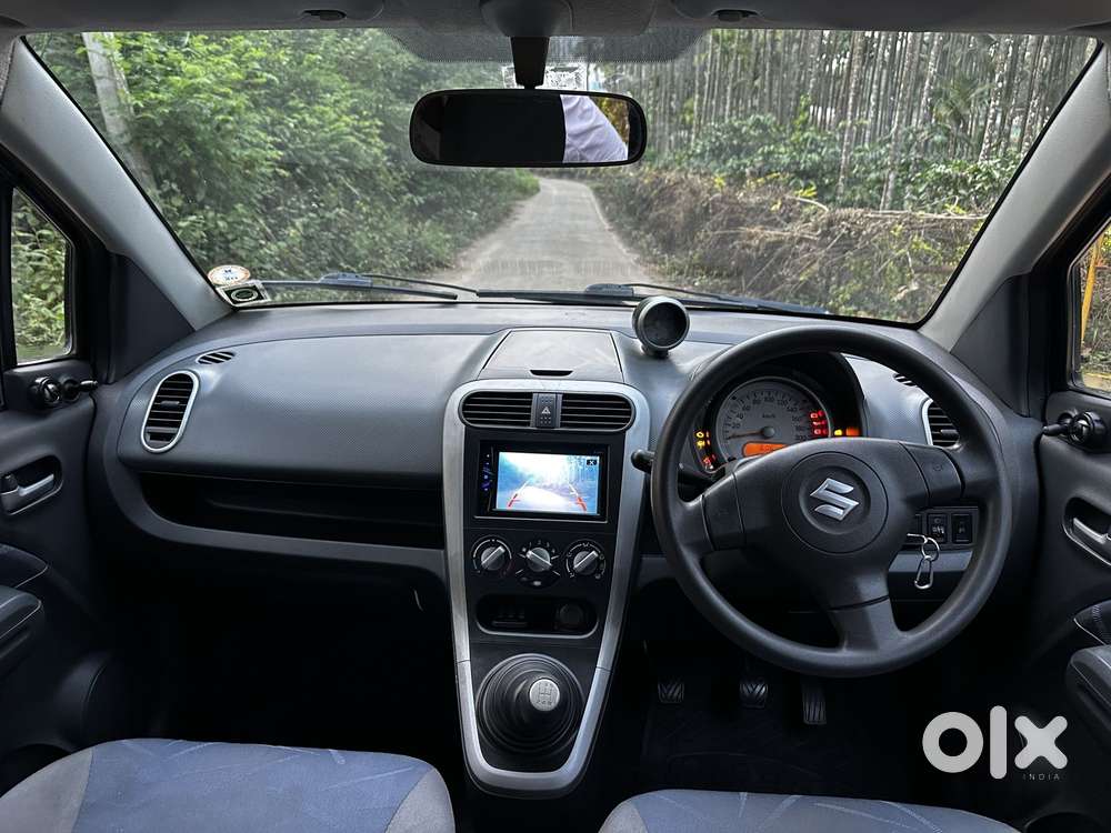 Maruti Suzuki Ritz Vxi, 2011, Petrol