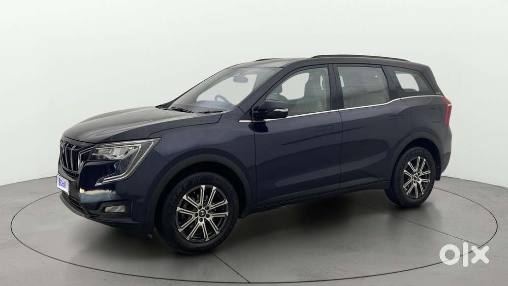 Mahindra Xuv700 2.0 Ax 7 Petrol Mt Str, 2023, Petrol