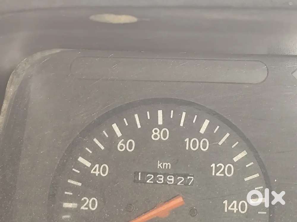 Own Used Well Maintained Toyota Qualis