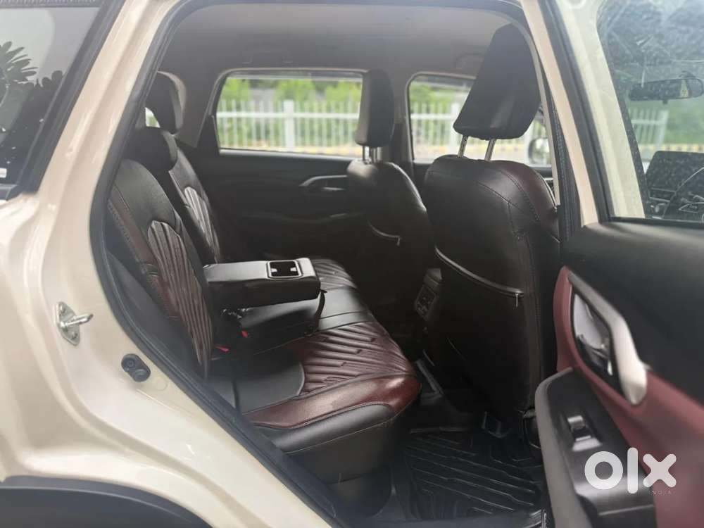 Maruti Suzuki Grand Vitara 1.5 Delta Smart Hybrid At, 2024, Petrol