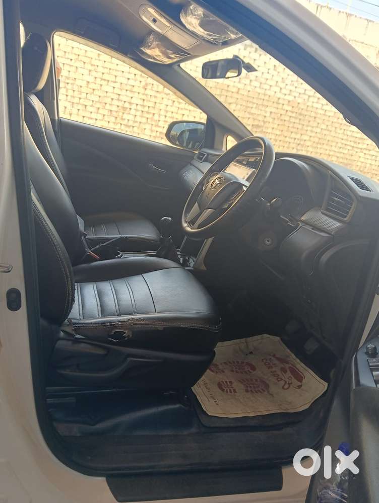 Toyota Innova Crysta 2.4 G Mt 7 Str, 2022, Diesel
