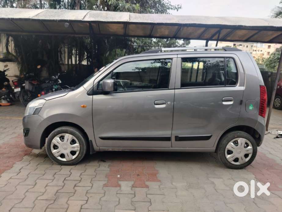Maruti Suzuki Wagon R 1.0 Vxi Amt, 2017, Petrol