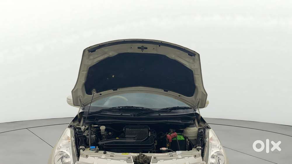 Maruti Suzuki Swift Zxi, 2015, Petrol