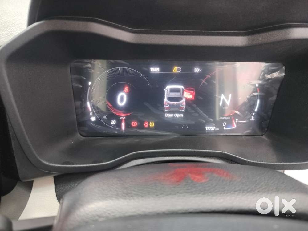 Mahindra Xuv 3xo Ax5l 1.2 Petrol At, 2024, Petrol