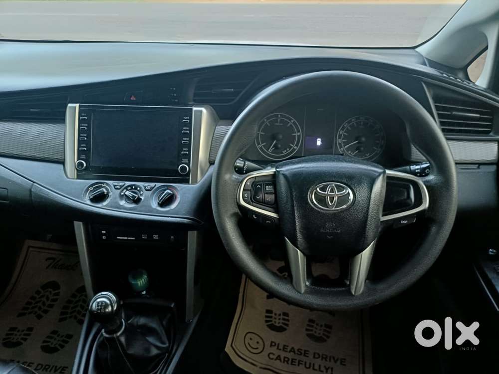 Toyota Innova Crysta 2.4 G Mt, 2022, Diesel
