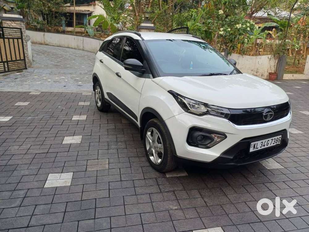Tata Nexon 1.5 Revotorq Xm (s), 2021, Diesel