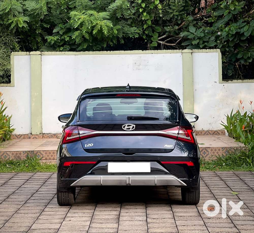 Hyundai I20 Asta (o) 1.2 Ivt, 2024, Petrol