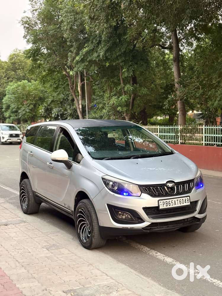 Mahindra Marazzo M6, 2018, Diesel