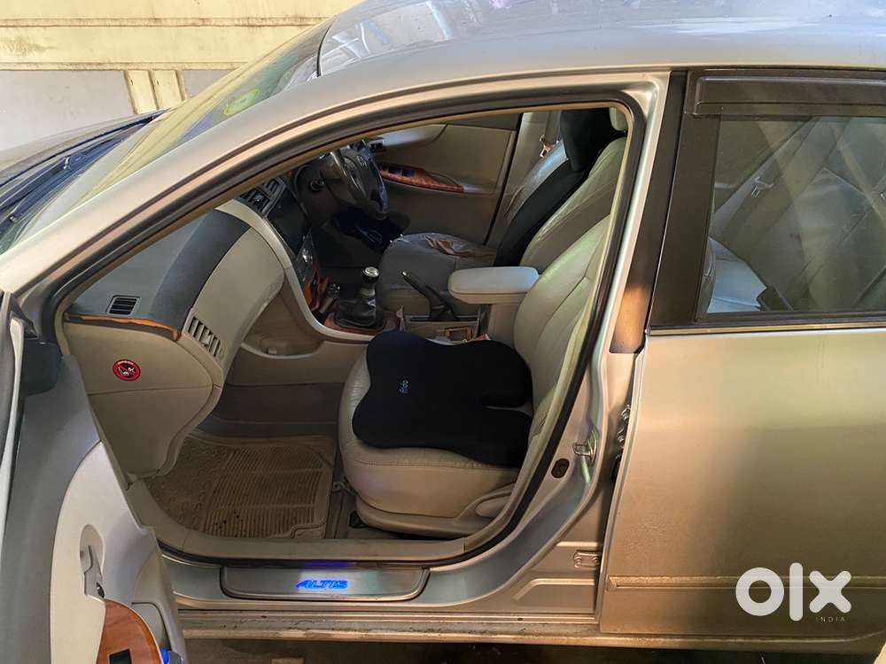 Toyota Coroll Altis 2010