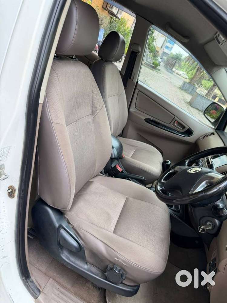 Toyota Innova 2.5 G (diesel) 7 Seater, 2016, Diesel