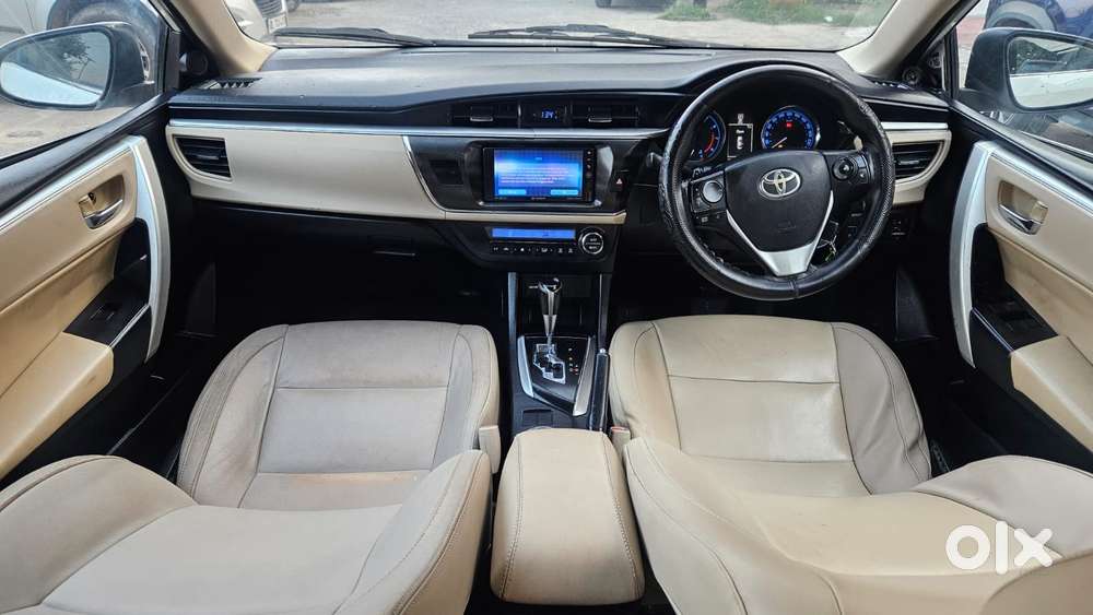 Toyota Corolla Altis G At, 2016, Petrol