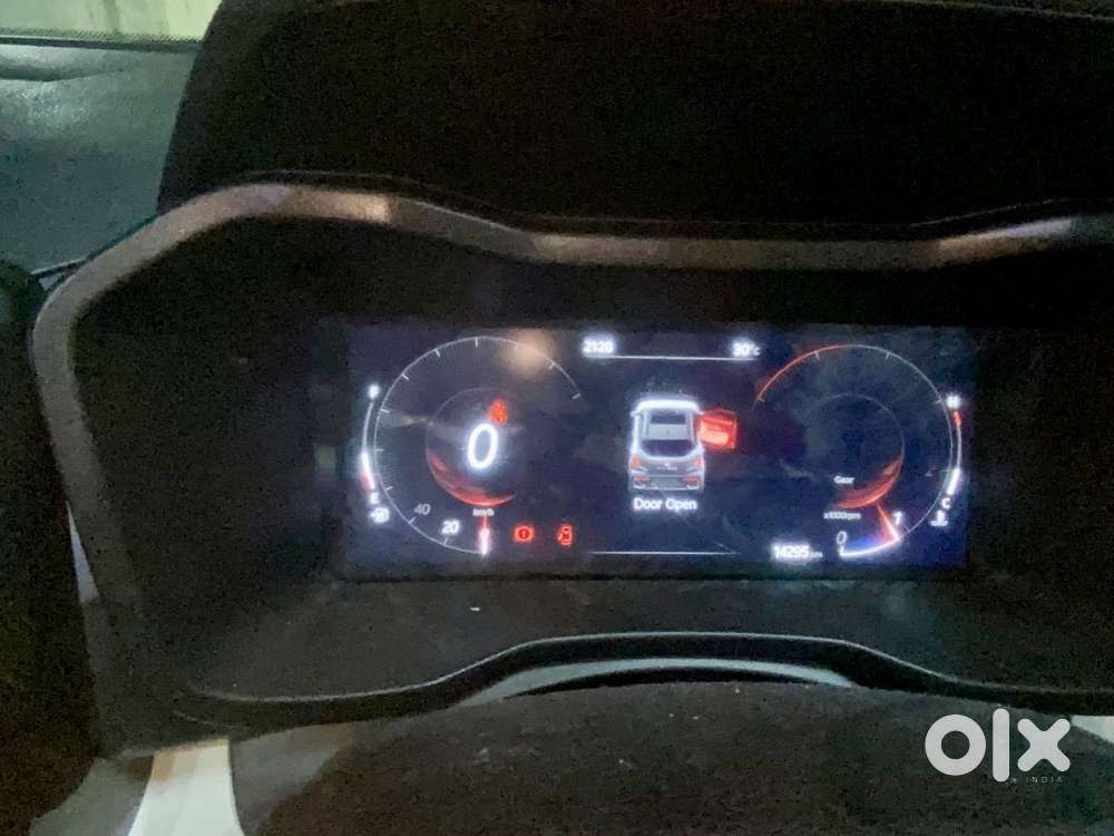 Mahindra Xuv 3xo Ax5 Ds Mt, 2024, Diesel