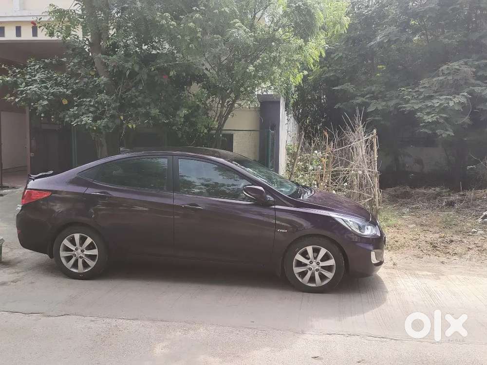 Hyundai Verna 2012 December -diesel 100000 Km Driven