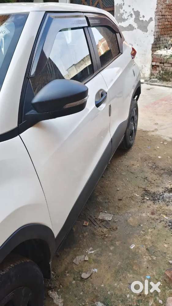 Tata Punch Pure Icng 2024 Model