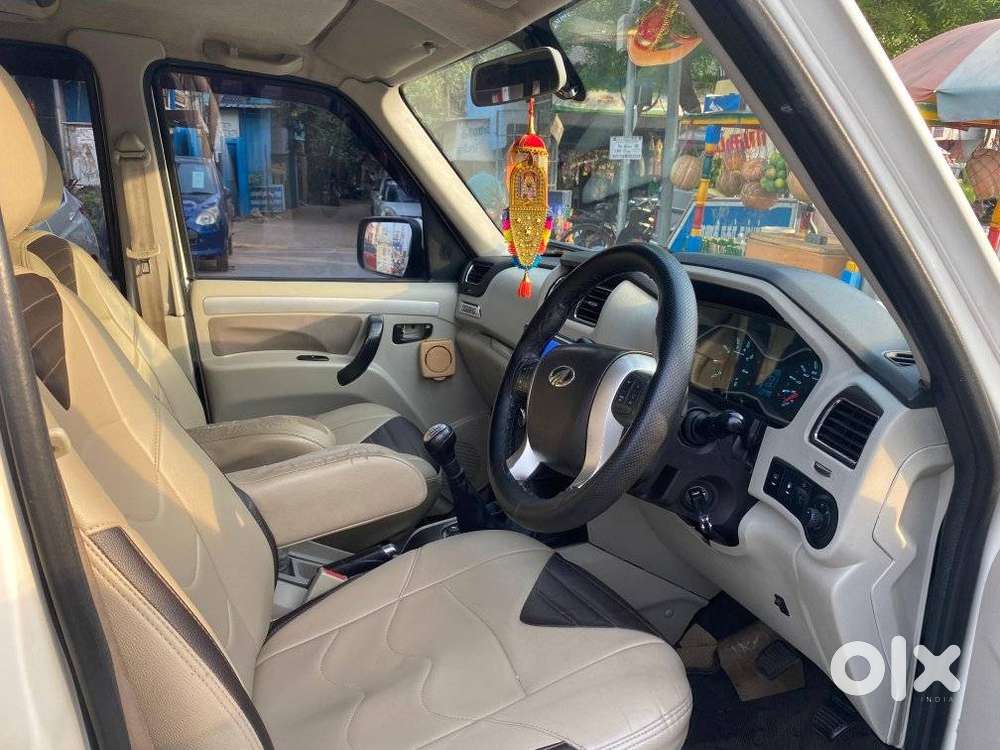 Mahindra Scorpio S10, 2015, Diesel