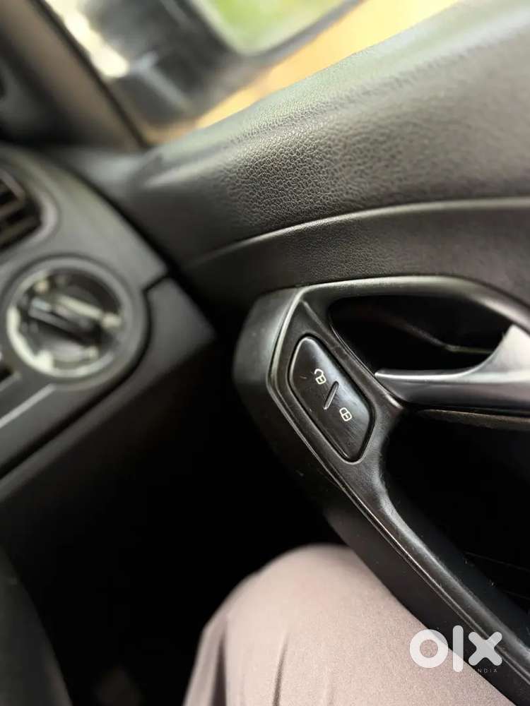 Volkswagen Polo 2017 Petrol 85000 Km Driven