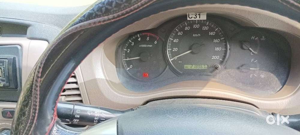 Toyota Innova 2.5 E, 2015, Diesel