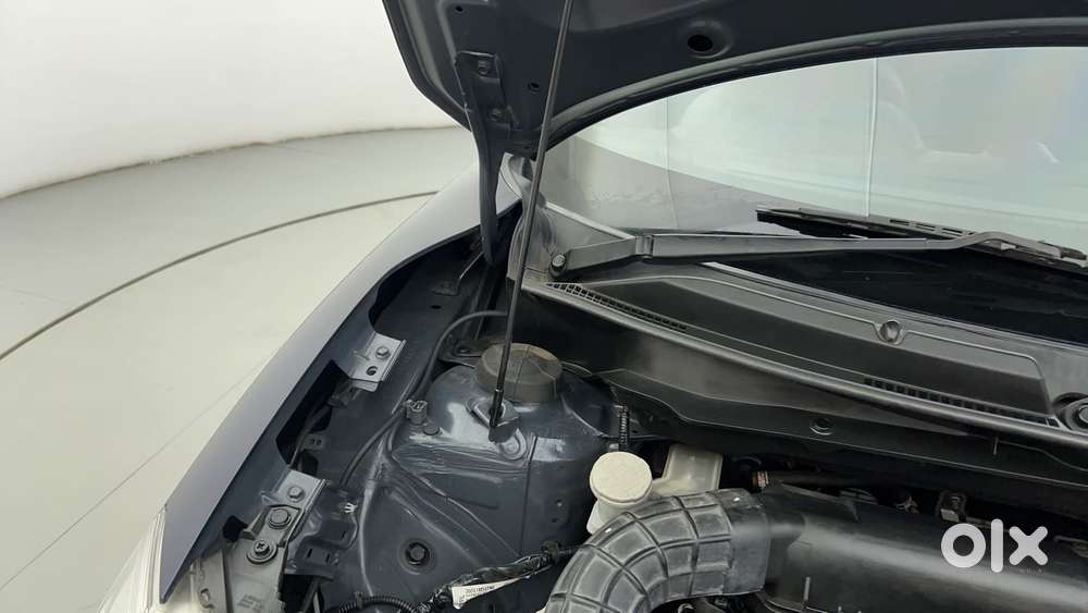 Maruti Suzuki Swift Amt Zxi, 2022, Petrol