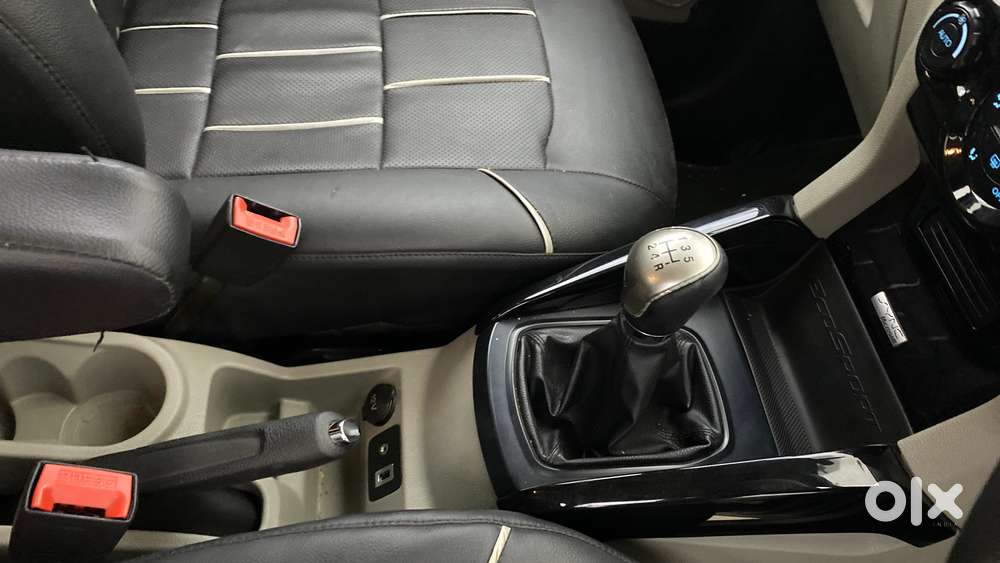 Ford Ecosport [2013-2015] 1.0 Ecoboost Titanium, 2015, Petrol