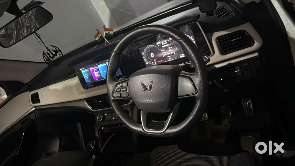 Mahindra Xuv700 Diesel 2023